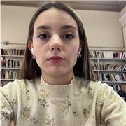 Laureata magistrale in Filologia moderna (LM14) offre ripetizioni di latino, italiano, storia e geografia